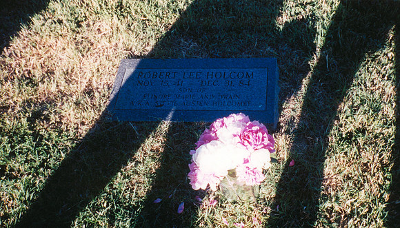 LARSON FAMILY GRAVE 2000