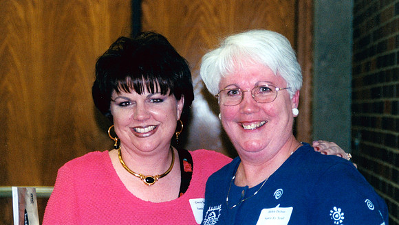 GWEN AND HELEN TEACHER OF THE YEAR AWARD 2001