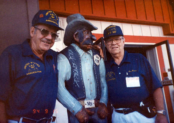 DON LARSON LST WWII REUNION 2 1994
