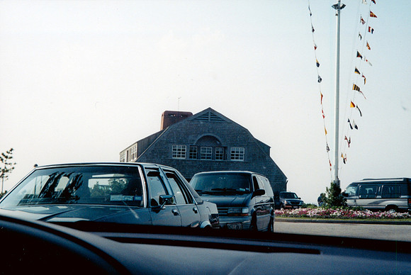 MIKES COUSIN HOUSE 1998