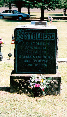 STOLBERG GRAVE RUTH STOLBERG LARSON PARENTS 2001
