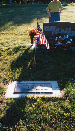DON LARSON GRAVE 1 2000
