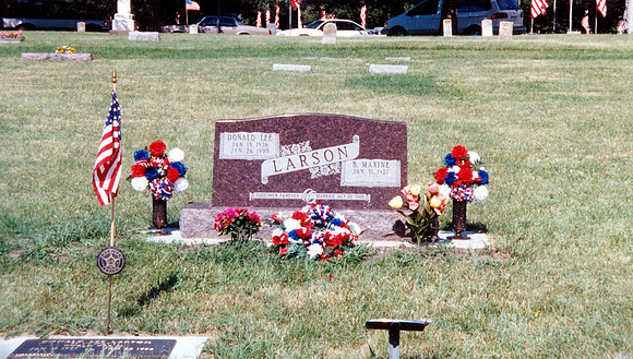 DON LARSON GRAVESITE 1 2000