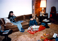 FAMILY PICTURES 1990