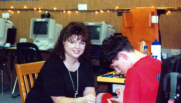 GWEN WORKING WITH SPECIAL ED STUDENT SFT 2000