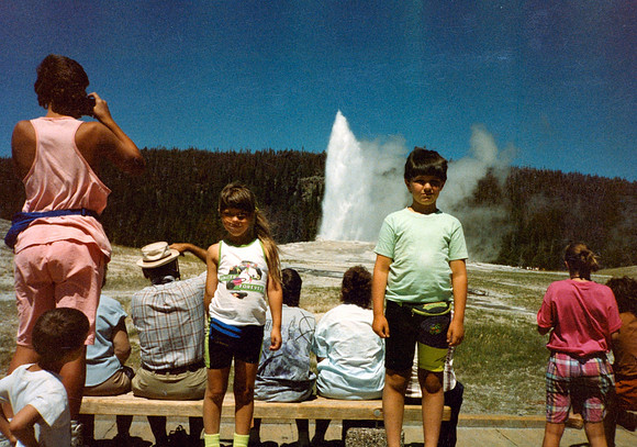 VACATION YELLOWSTONE 9 1990